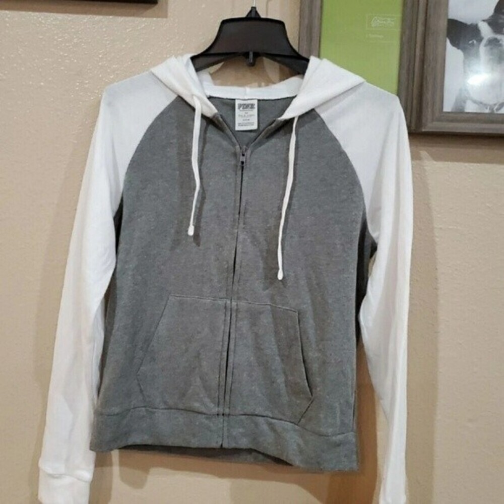 COPY - PINK Victoria's Secret NWOT- Grey & White Hoodie Size XS - Picture 2 of 3